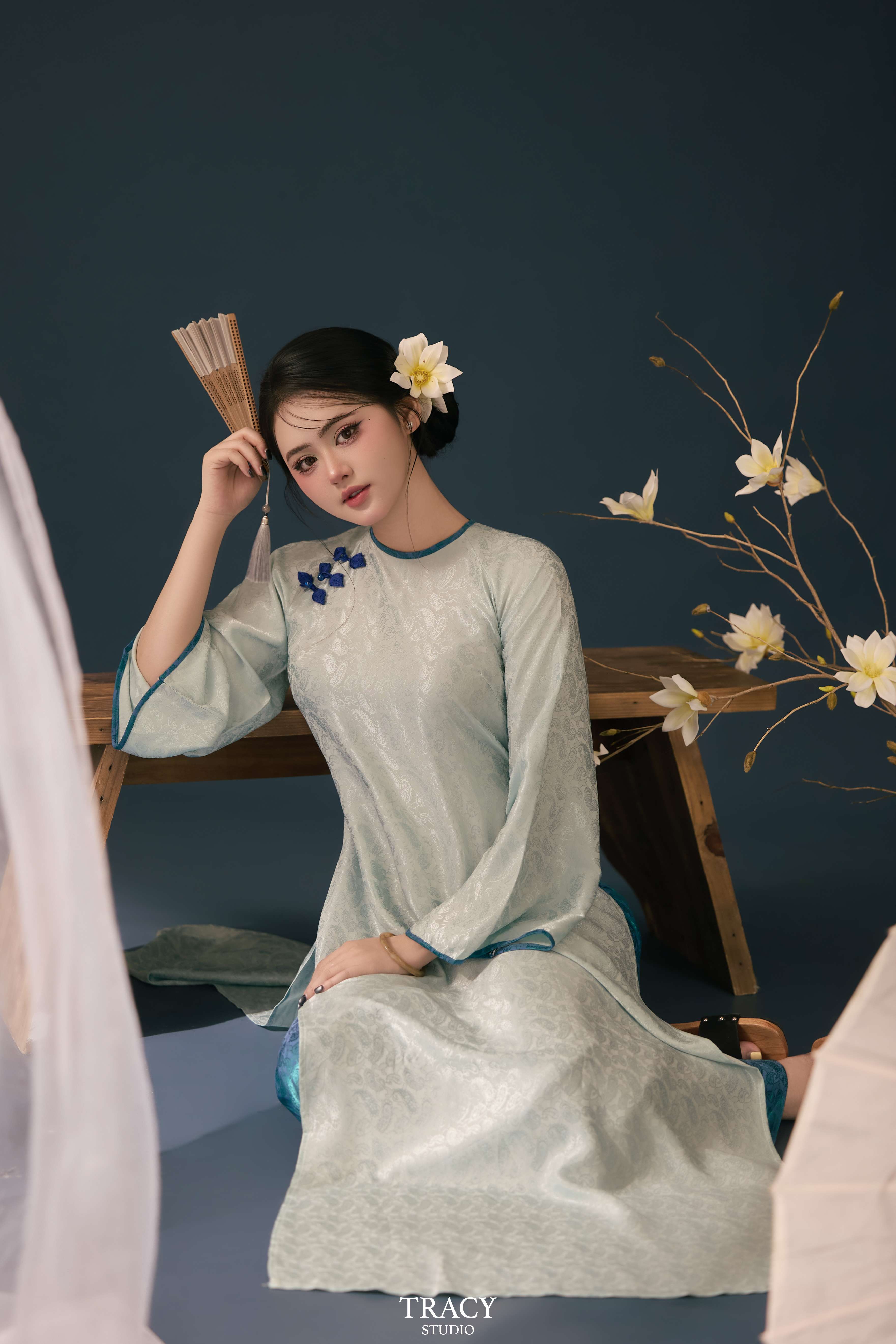 frontend/img/gallery/anh-tet-yem-ao-dai/tracy-studio-chup-concept-tet-moc-lan (3).jpg